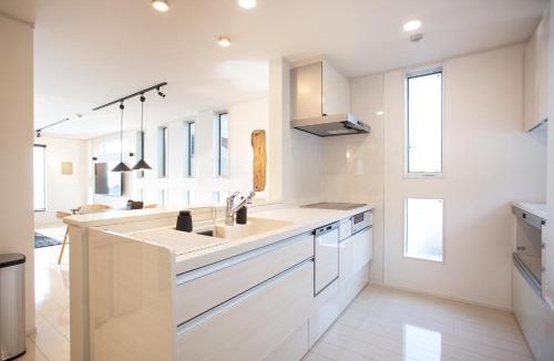 Yokosuka House | Ashina Bayfront Villa - 3階建て一棟貸し切り - 最大13名滞在可