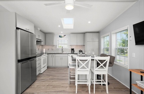 Assateague Pointe House | Assateague Pointe 2 br/1 ba 2 outdoor pools -in WOC.