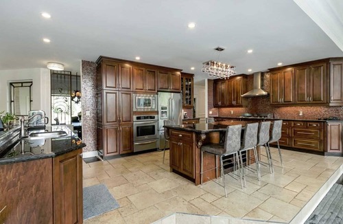 Durham Region House | Assets Event Venue Modern interior with elegant Décor