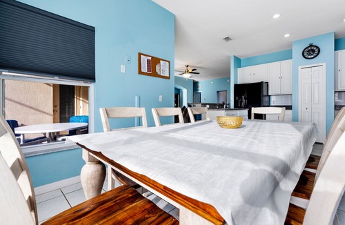 Crescent Lakes House | Aster Cove