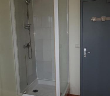 11th Arrondissement Hotel | Au Royal Mad