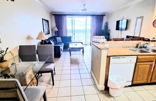 Florida Central Atlantic Coast Condo | AVAILABLE TODAY-OCT 5 POOL LAKE DISNEY FIREWORK VIEW 9:30 PM LOVELY 1 BDR 2 BTH