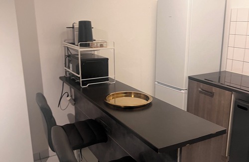 Bondy Apartment | B14 Jacuzzi 5 Étoile par Villa Dengous