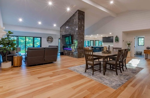 Seguin House | Baby Lake Cottage Sum