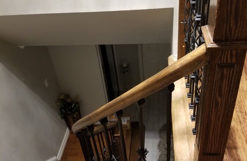 Ajax House | Backs Into a Ravine