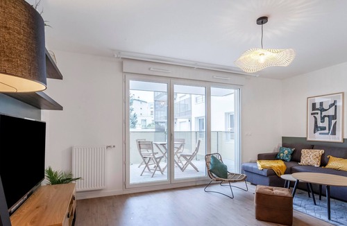 Le Bourget Apartment | Badialan - Moderne, proche Paris et aéroport CDG
