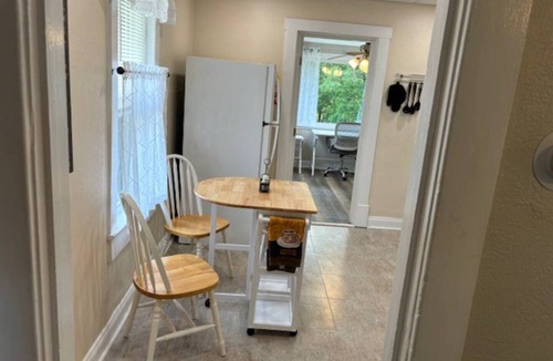 Morgantown Cottage | Bakers Ridge Cottage - Near WVU Evansdale Campus, hospitals, stadium, & coliseum