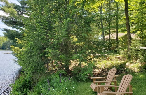 Bala Cottage | Bala Park Island Cottage on Lake Muskoka with private 100 ft waterfront lot.