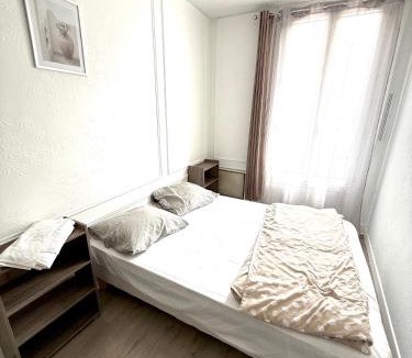 Gennevilliers Apartment | Balcon de Paris