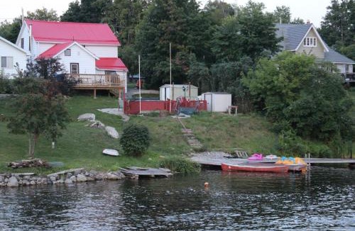 Coboconk House | Balsam Lake Cottage 5 Bed room