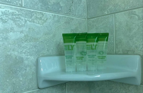 Bancroft Hotel | Bancroft Inn & Suites