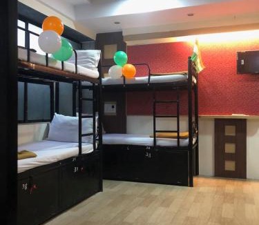 Bandra West Hostel | Bandra Dormitory Only for indian male