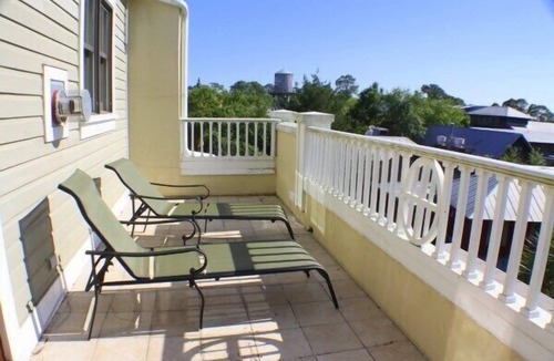 Baytowne Wharf House | Bay Facing-Stay in the only Le Jardin Condo with golf cart