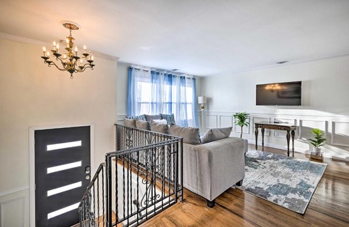 North Bay Shore Apartment | Bay Shore Vacation Rental w/Shared Yard!
