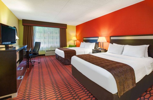 Paxtonia Hotel | Baymont by Wyndham Harrisburg