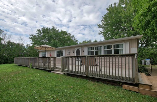 Zurich Cottage | Bayview Breezes! Golf, Sun And Relax!