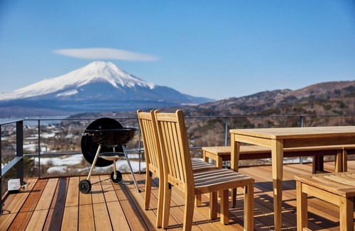Yamanakako House | BBQ with a view of Mt Fuji and Lake Yamanaka | Ma/Minamitsuru-gun Yamanashi