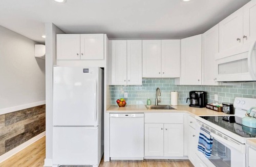 Lewes Condo | Beach Camp: In-Town Lewes Walk to All