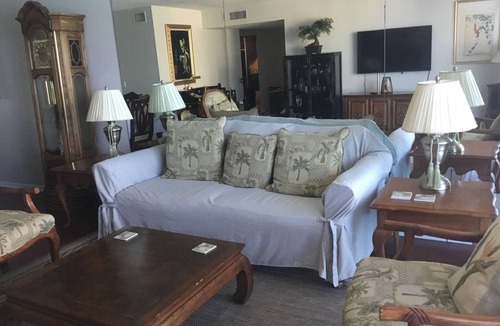 Singer Island Condo | Beach retreat , a great getaway yet close to everything