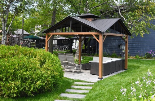 Wasaga Beach Apartment | Beachfront