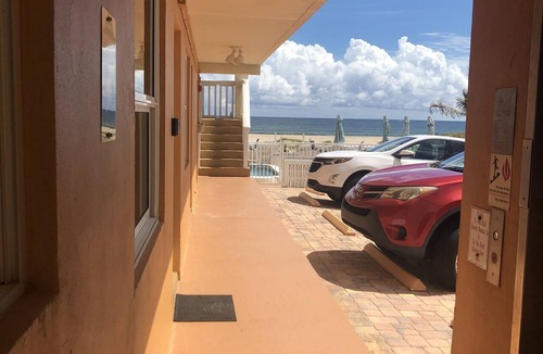 Pompano Beach Condo | BEACHFRONT COMPLEX JUST STEPS TO THE OCEAN Free Parking Full Kitchen Heated Pool