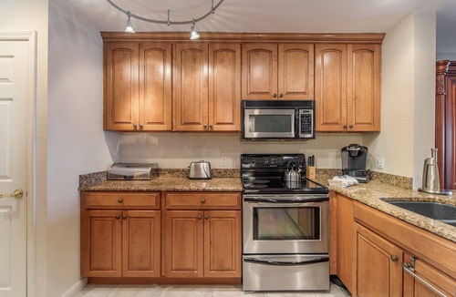 St. Petersburg - Clearwater Condo | Beachfront Condo Across from John's Pass (Madeira Norte) Gorgeous sunset views!