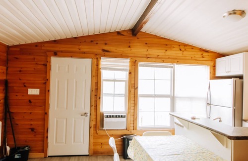 Wasaga Beach Cottage | BEACHFRONT COTTAGE IN WASAGA BEACH - SANDPIPER BEACH RESORT - COTTAGE # 3
