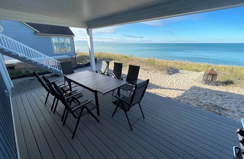 Ashfield-Colborne-Wawanosh Cottage | Beachfront Cottage in Amberley, Newly built!