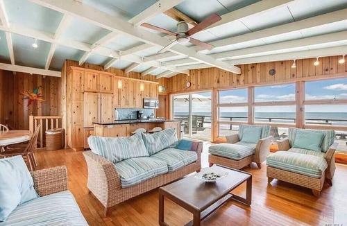 Bayberry Dunes House | Beachfront Paradise with private walk to beach