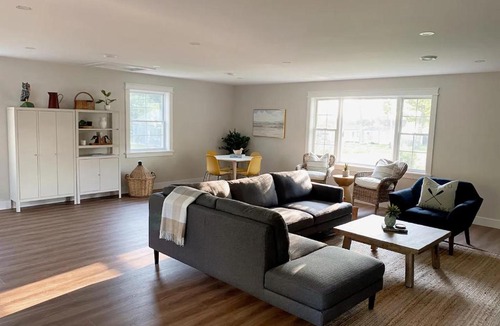 West Lake House | Beachside Burrow