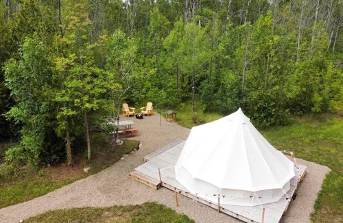Miller Lake House | “Bear Cave” Luxury Glamping Tent | Tobermory