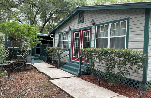Salt Springs House | Beary Comfortable Cottage in Salt Springs