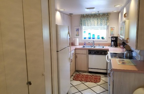 Lutz Condo | Beautiful 1br/1bath condo located in Paradise Lakes Clothing Optional Resort