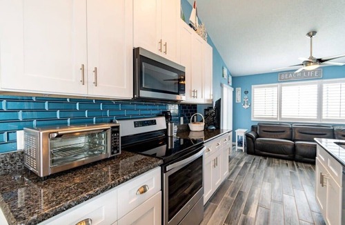 Villages of Seaport Condo | Beautiful 2/2 Condo-Villages of Seaport