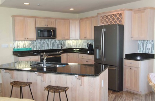 Midtown Ocean City Condo | 🏖️Beautiful 2 story Oceanblock Condo 🏖️