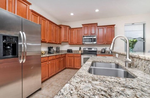 Tuscan Ridge House | Beautiful 4 Bed Pool Home with Game Room-1456MS