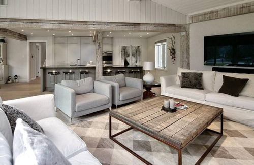 Clearview Ski Chalet | Beautiful 4 Bedroom Chalet in Collingwood/clearview/blue Mountains