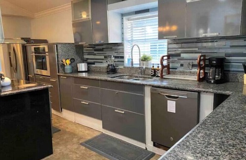 Windermere House | Beautiful 4 Bedroom Farm Housen