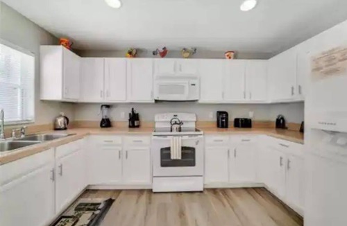 Lake Wilson Preserve House | Beautiful 4 bedroom villa with private pool near Disney