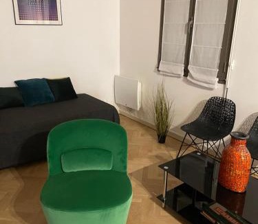 14th Arrondissement Apartment | Beautiful 45 m2 private apartment in Paris Montparnasse