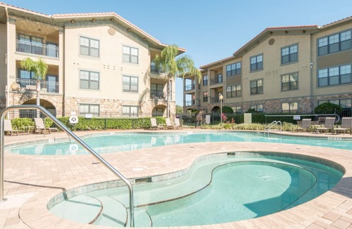 Davenport Condo | Beautiful 4bed condo w full size baby crib, resort amenities, near Disney