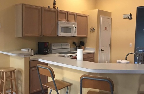 Lake Davenport Estates House | Beautiful 5 Bedroom House with pool near all parks!