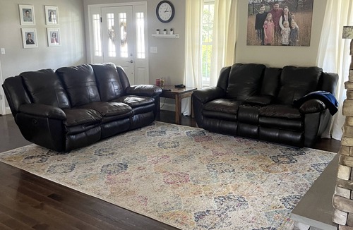 Milroy House | Beautiful 5-Bedroom Home with Lots of Space