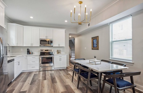 Tulane - Gravier House | Beautiful 5 Bedroom 5 en suite Bath luxury home by the Superdome