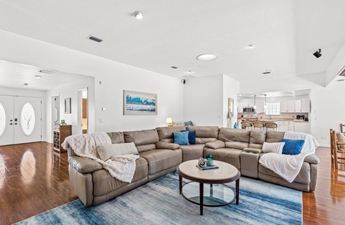 Melbourne Beach House | Beautiful Beachside Home – Backyard Oasis W/Fire Pit, BBQ Grills, & Pool!