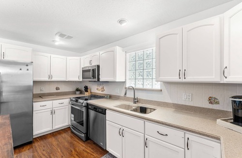 Melbourne Beach House | Beautiful Beachside Home – Backyard Oasis W/Fire Pit, BBQ Grills, & Pool!