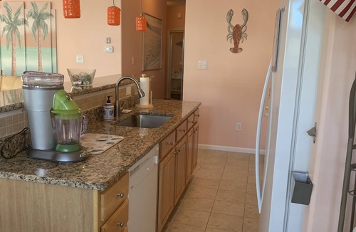 Wildwood Condo | Beautiful Beachy Condo, 3 Blocks to Beach!