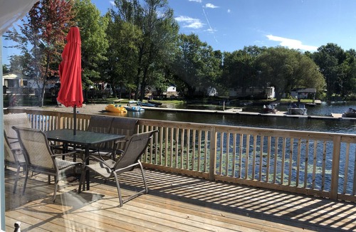 Lavigne Cottage | Beautiful Blue Jay Lake front Cottage