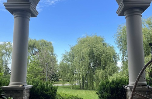 Brampton House | Beautiful Bungalow w/Breathtaking Garden & Open Basement for Family Gatherings!