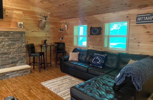 Centre Hall Cabin | Beautiful cabin 11 miles from Beaver Stadium. Enjoy an unplugged PSU weekend.